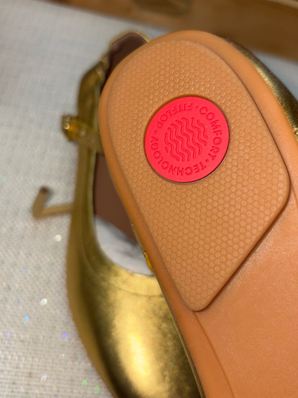 Fitflop Gold Metallic T-Strap Mary Jane Flats - Picture 5 of 8